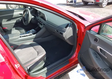 2021 Hyundai Sonata Sel Plus z USA, uszkodzony, nr VIN 5NPEJ4J22MH132227